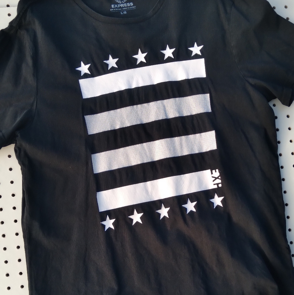 Express tshirt size large